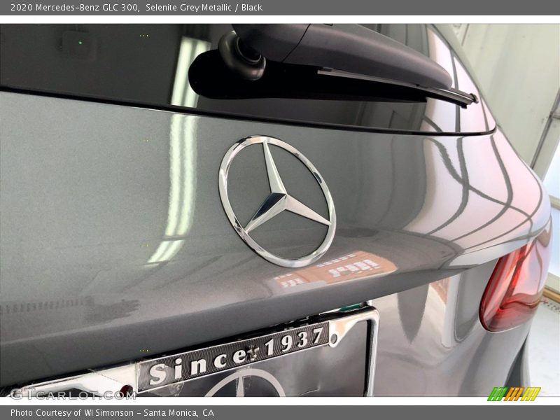 Selenite Grey Metallic / Black 2020 Mercedes-Benz GLC 300