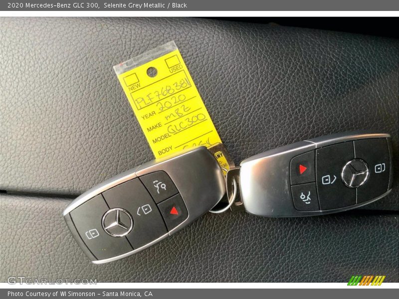Selenite Grey Metallic / Black 2020 Mercedes-Benz GLC 300