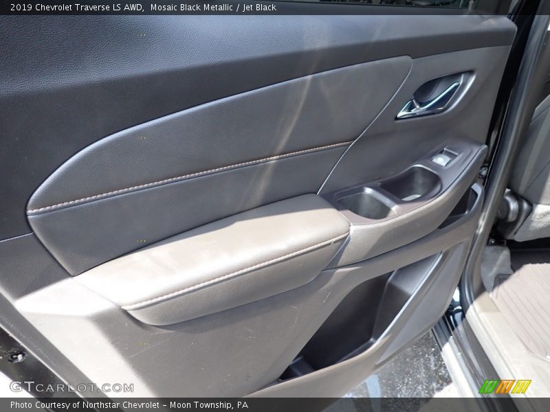Mosaic Black Metallic / Jet Black 2019 Chevrolet Traverse LS AWD