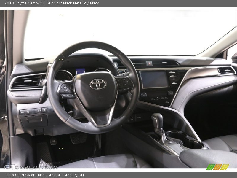 Midnight Black Metallic / Black 2018 Toyota Camry SE