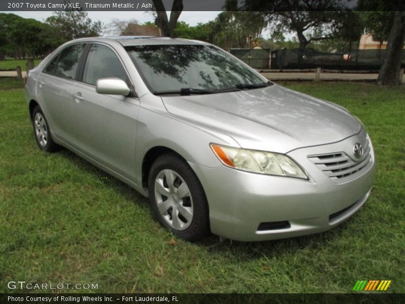 Titanium Metallic / Ash 2007 Toyota Camry XLE