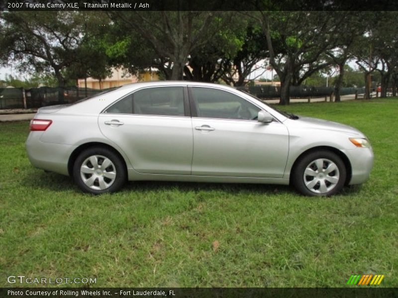 Titanium Metallic / Ash 2007 Toyota Camry XLE