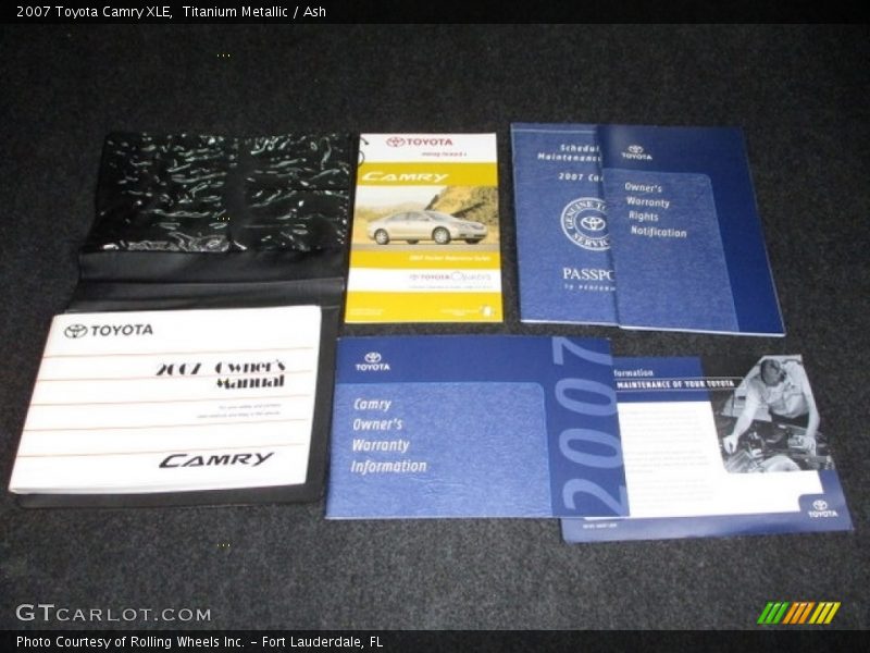 Titanium Metallic / Ash 2007 Toyota Camry XLE