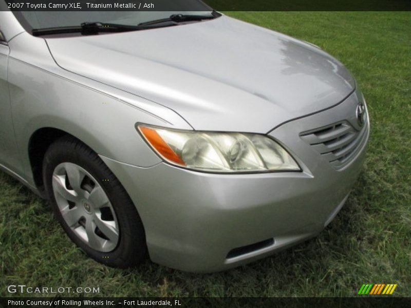 Titanium Metallic / Ash 2007 Toyota Camry XLE