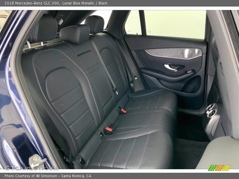 Lunar Blue Metallic / Black 2018 Mercedes-Benz GLC 300