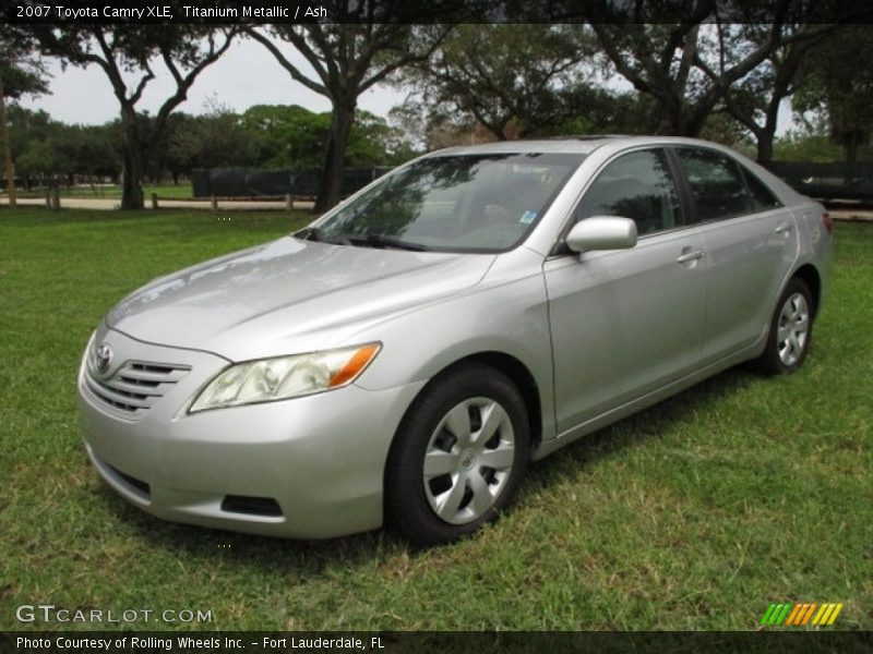 Titanium Metallic / Ash 2007 Toyota Camry XLE