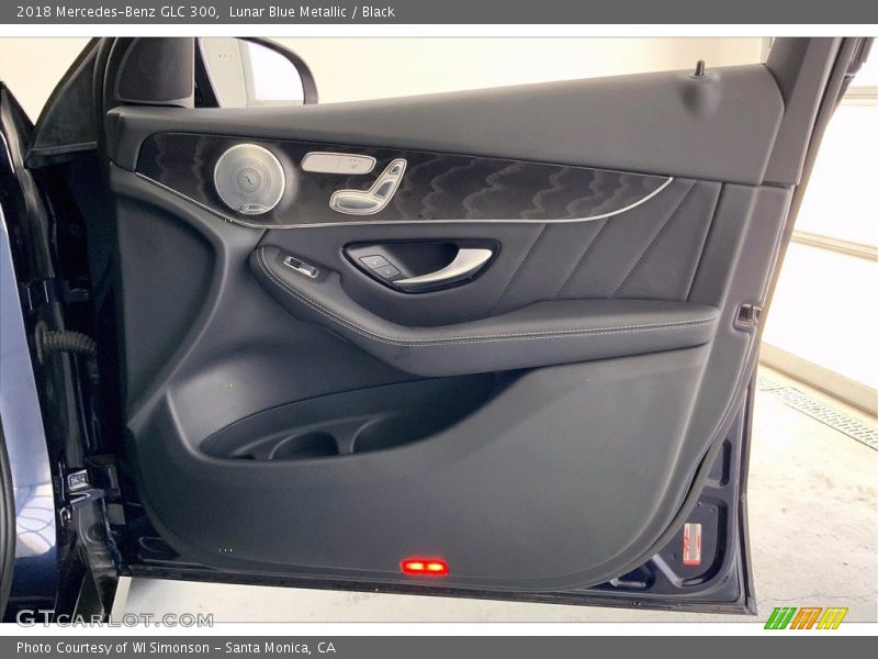 Lunar Blue Metallic / Black 2018 Mercedes-Benz GLC 300
