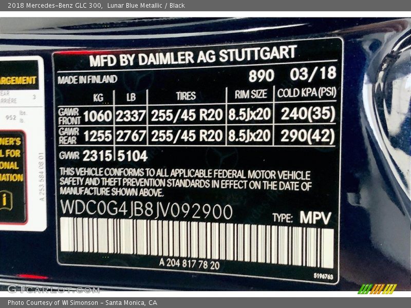 Lunar Blue Metallic / Black 2018 Mercedes-Benz GLC 300