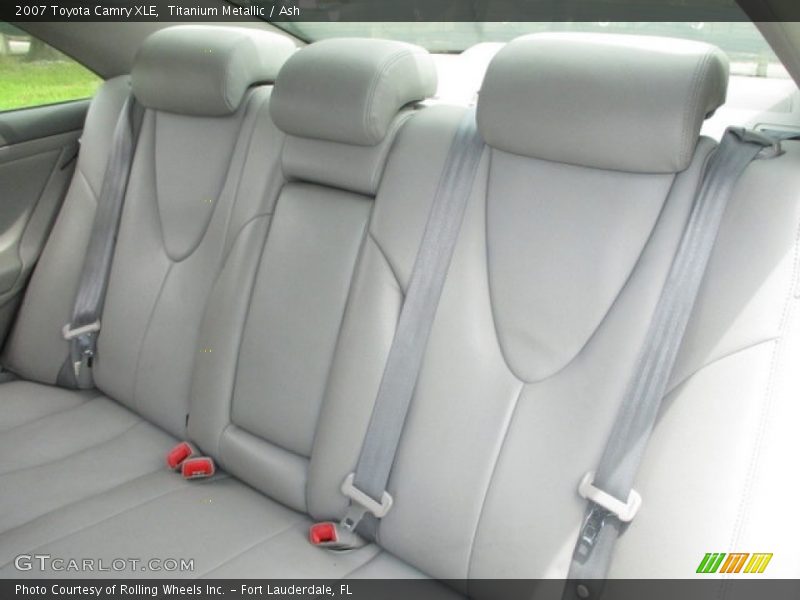 Titanium Metallic / Ash 2007 Toyota Camry XLE
