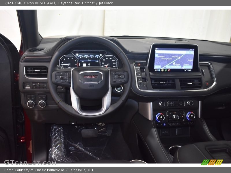 Cayenne Red Tintcoat / Jet Black 2021 GMC Yukon XL SLT 4WD
