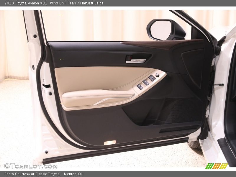 Wind Chill Pearl / Harvest Beige 2020 Toyota Avalon XLE