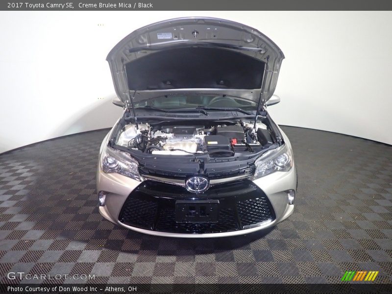 Creme Brulee Mica / Black 2017 Toyota Camry SE