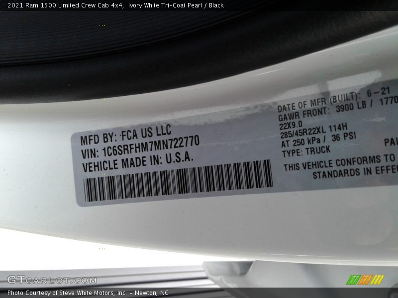 Ivory White Tri-Coat Pearl / Black 2021 Ram 1500 Limited Crew Cab 4x4