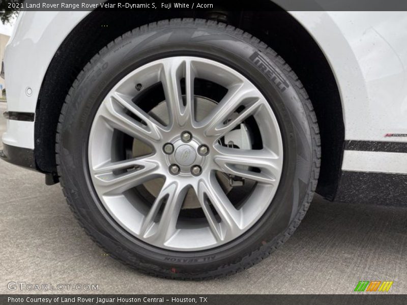 Fuji White / Acorn 2021 Land Rover Range Rover Velar R-Dynamic S
