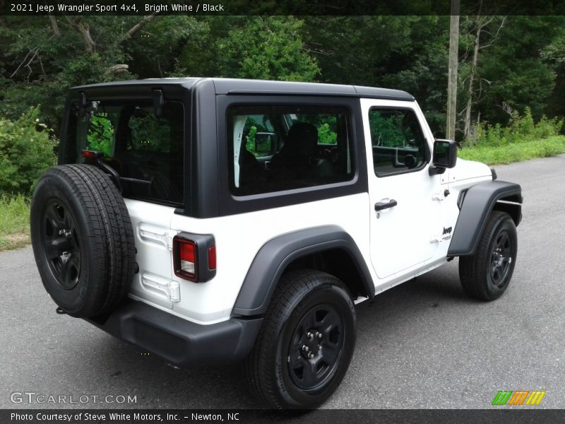 Bright White / Black 2021 Jeep Wrangler Sport 4x4