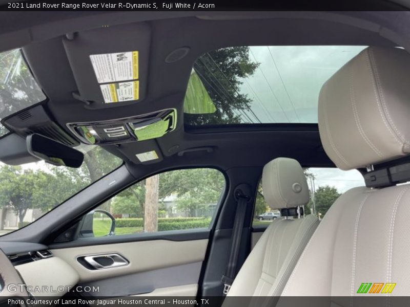 Fuji White / Acorn 2021 Land Rover Range Rover Velar R-Dynamic S