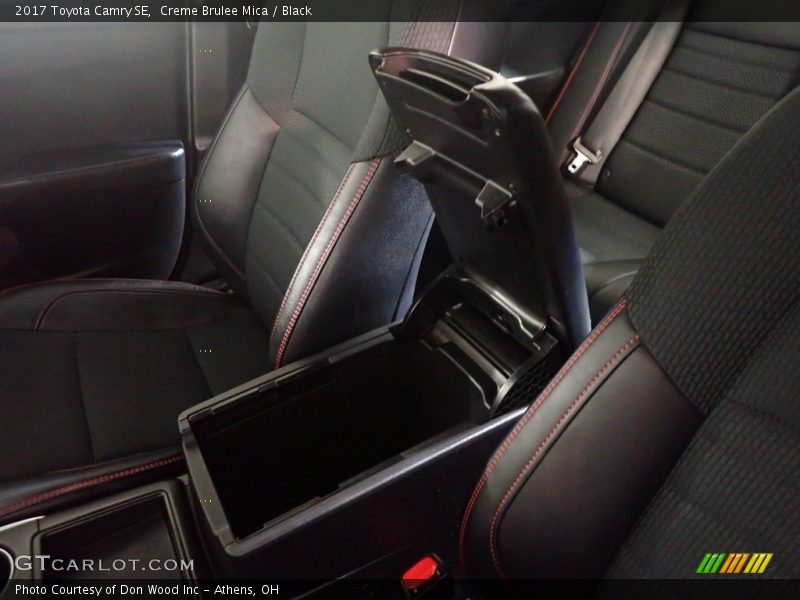 Creme Brulee Mica / Black 2017 Toyota Camry SE