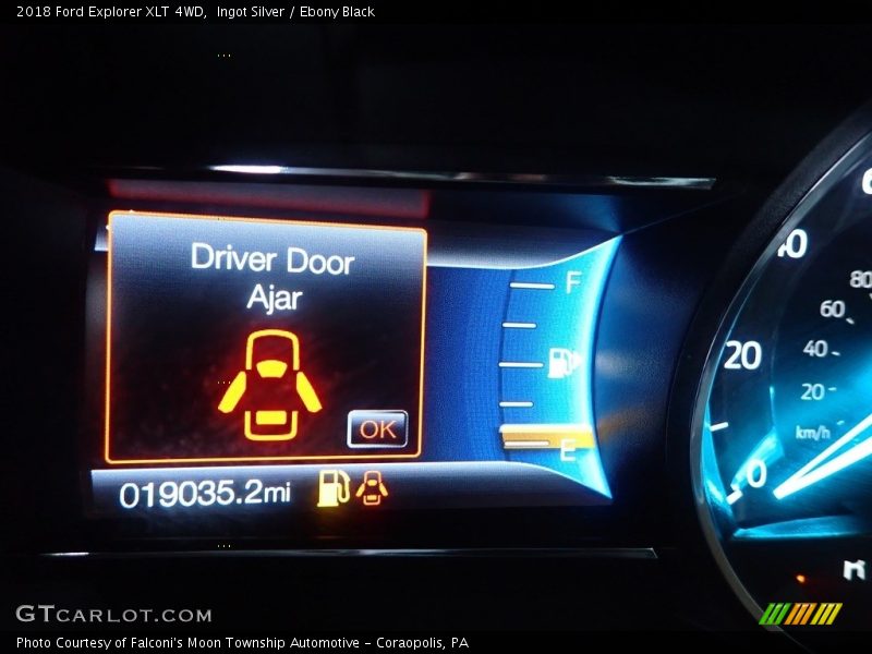 Ingot Silver / Ebony Black 2018 Ford Explorer XLT 4WD