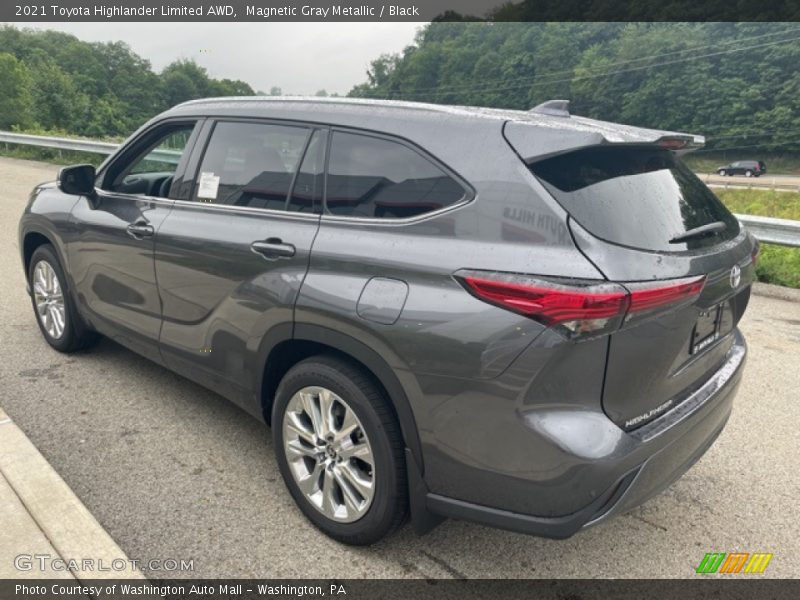 Magnetic Gray Metallic / Black 2021 Toyota Highlander Limited AWD