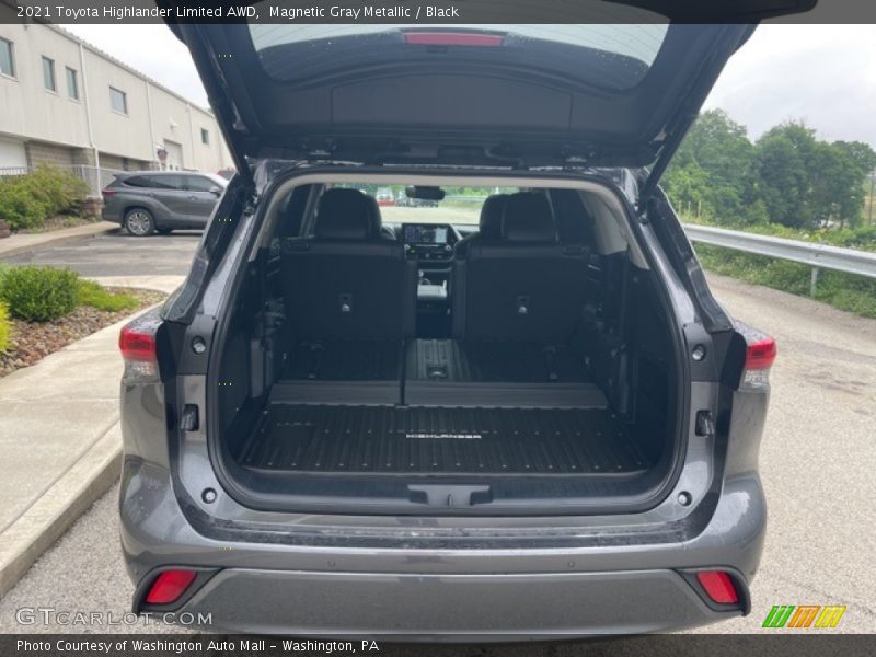 Magnetic Gray Metallic / Black 2021 Toyota Highlander Limited AWD