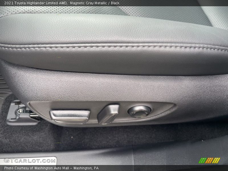 Magnetic Gray Metallic / Black 2021 Toyota Highlander Limited AWD