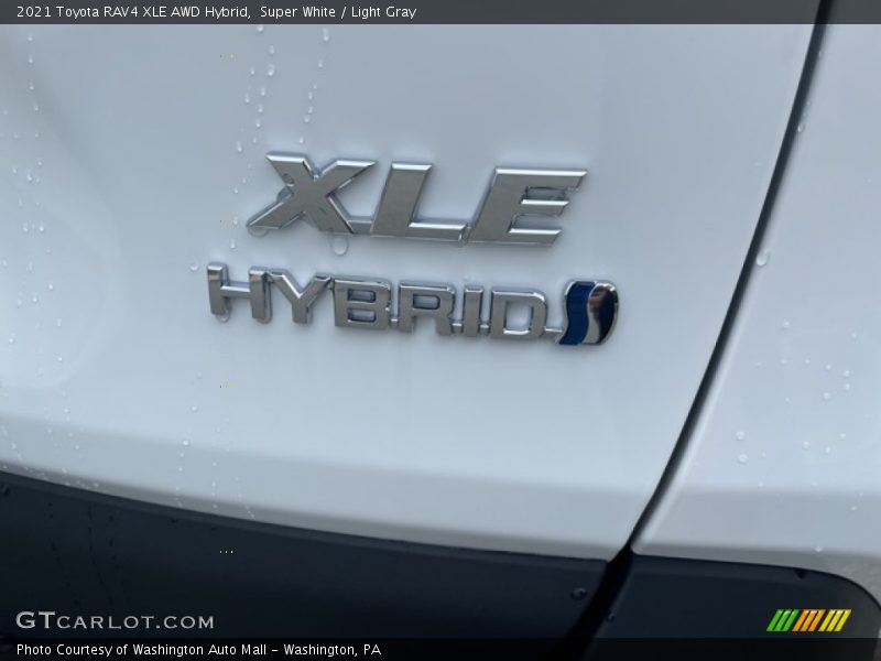 Super White / Light Gray 2021 Toyota RAV4 XLE AWD Hybrid