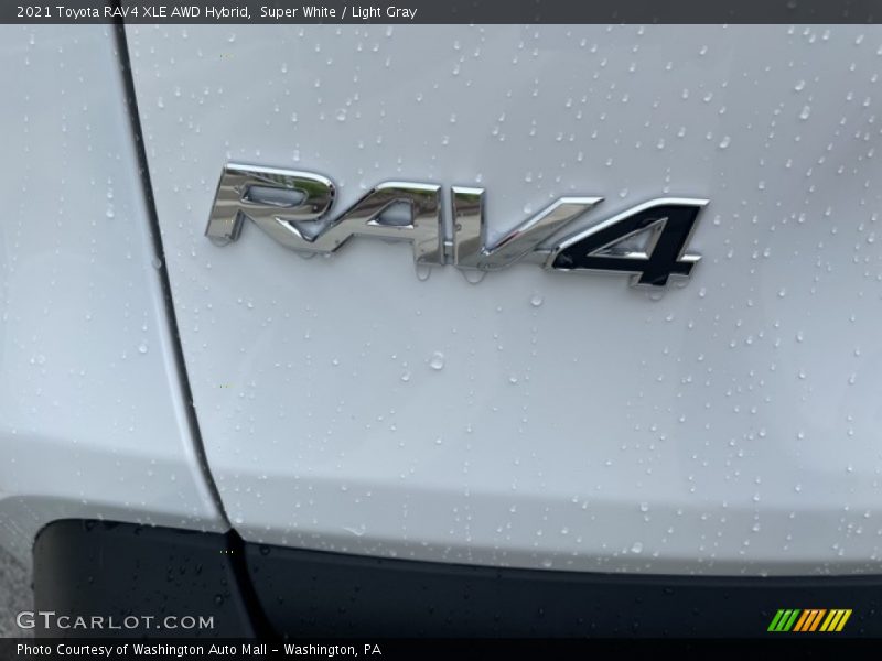 Super White / Light Gray 2021 Toyota RAV4 XLE AWD Hybrid