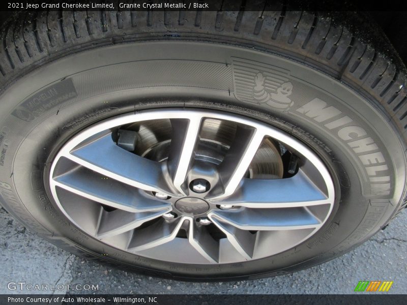 Granite Crystal Metallic / Black 2021 Jeep Grand Cherokee Limited