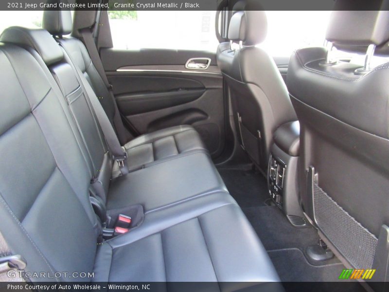 Granite Crystal Metallic / Black 2021 Jeep Grand Cherokee Limited
