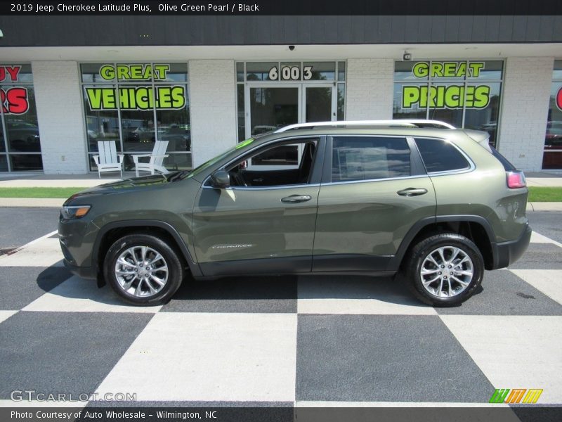 Olive Green Pearl / Black 2019 Jeep Cherokee Latitude Plus
