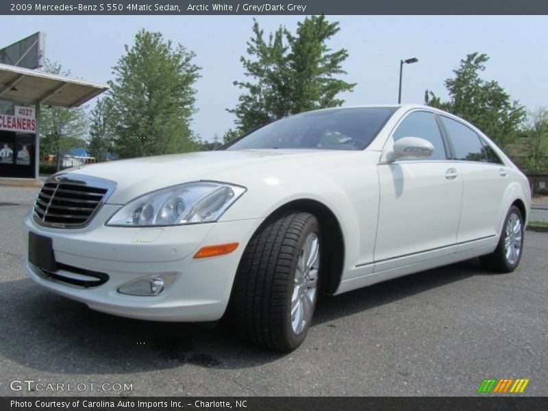 Arctic White / Grey/Dark Grey 2009 Mercedes-Benz S 550 4Matic Sedan