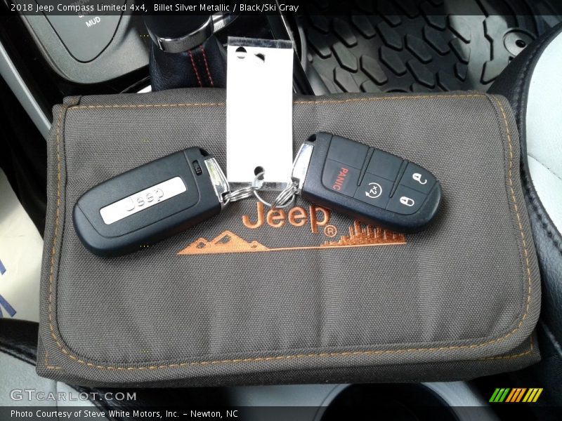 Billet Silver Metallic / Black/Ski Gray 2018 Jeep Compass Limited 4x4