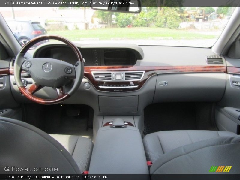 Arctic White / Grey/Dark Grey 2009 Mercedes-Benz S 550 4Matic Sedan