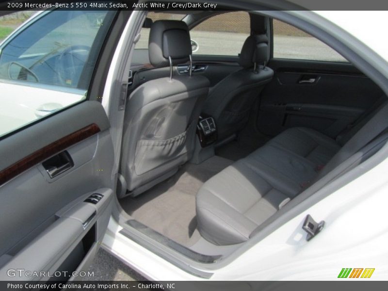 Arctic White / Grey/Dark Grey 2009 Mercedes-Benz S 550 4Matic Sedan