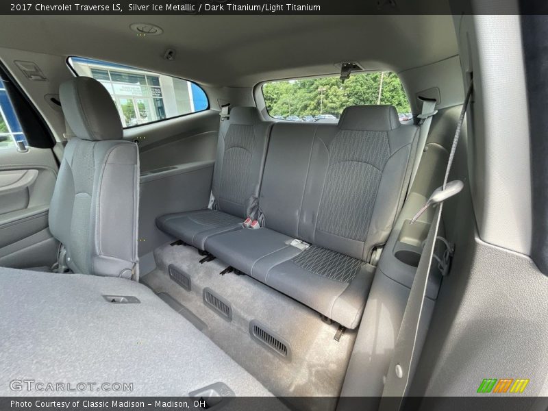 Silver Ice Metallic / Dark Titanium/Light Titanium 2017 Chevrolet Traverse LS