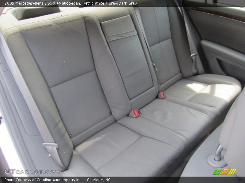Arctic White / Grey/Dark Grey 2009 Mercedes-Benz S 550 4Matic Sedan