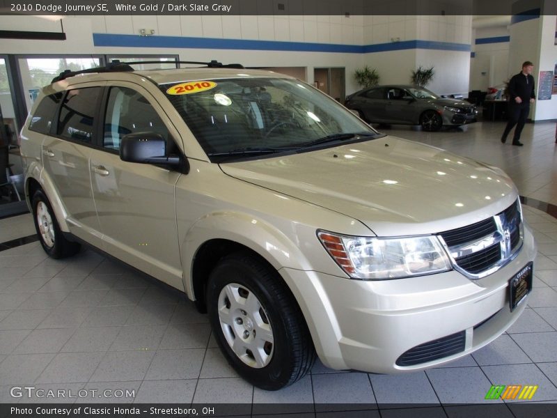White Gold / Dark Slate Gray 2010 Dodge Journey SE
