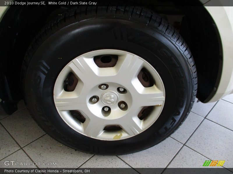 White Gold / Dark Slate Gray 2010 Dodge Journey SE