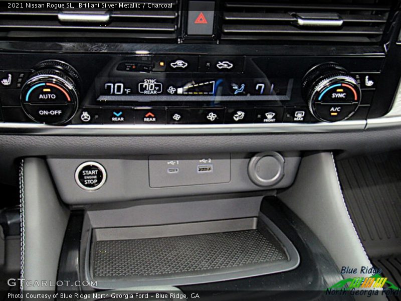 Brilliant Silver Metallic / Charcoal 2021 Nissan Rogue SL