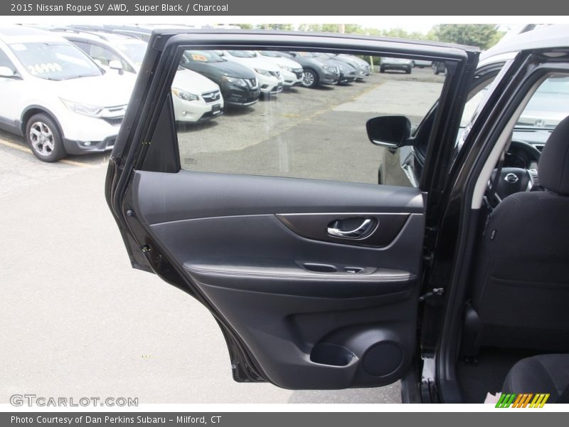 Super Black / Charcoal 2015 Nissan Rogue SV AWD