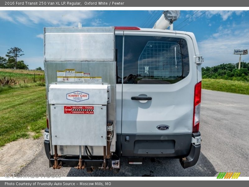 Oxford White / Pewter 2016 Ford Transit 250 Van XL LR Regular