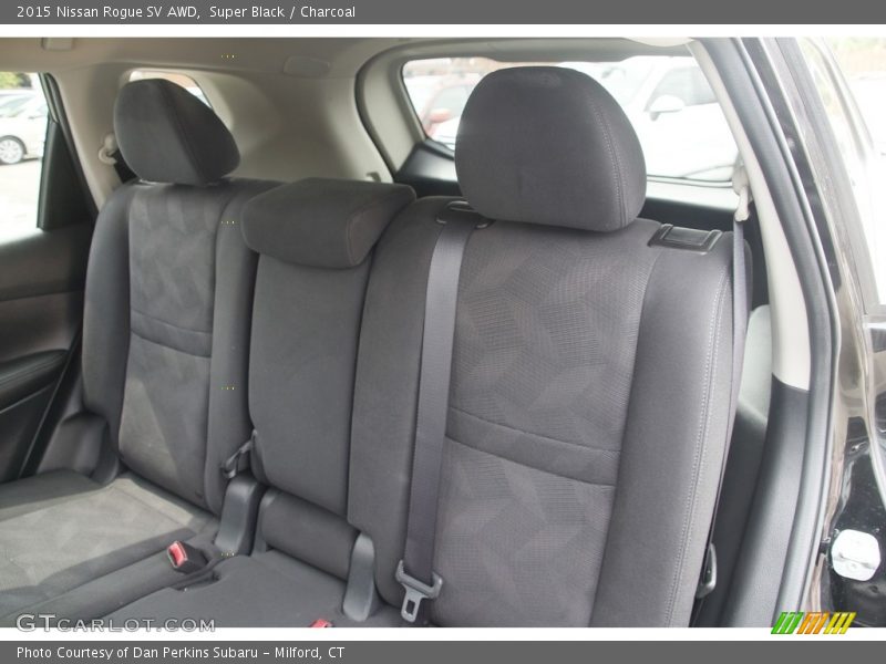 Super Black / Charcoal 2015 Nissan Rogue SV AWD