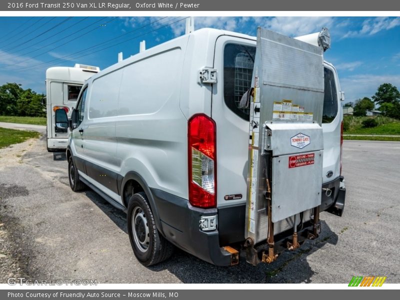 Oxford White / Pewter 2016 Ford Transit 250 Van XL LR Regular