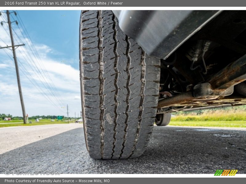 Oxford White / Pewter 2016 Ford Transit 250 Van XL LR Regular