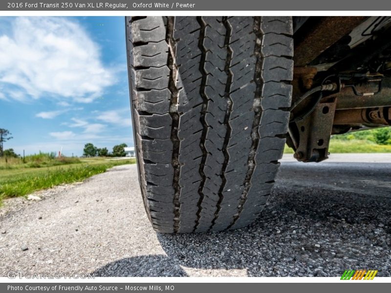 Oxford White / Pewter 2016 Ford Transit 250 Van XL LR Regular