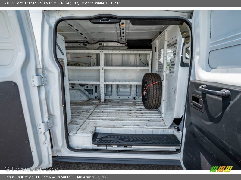 Oxford White / Pewter 2016 Ford Transit 250 Van XL LR Regular