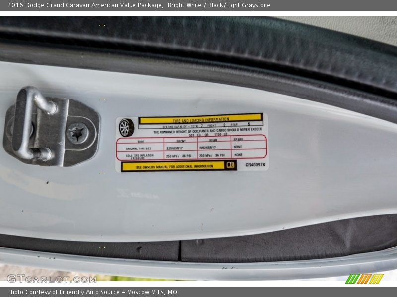 Bright White / Black/Light Graystone 2016 Dodge Grand Caravan American Value Package