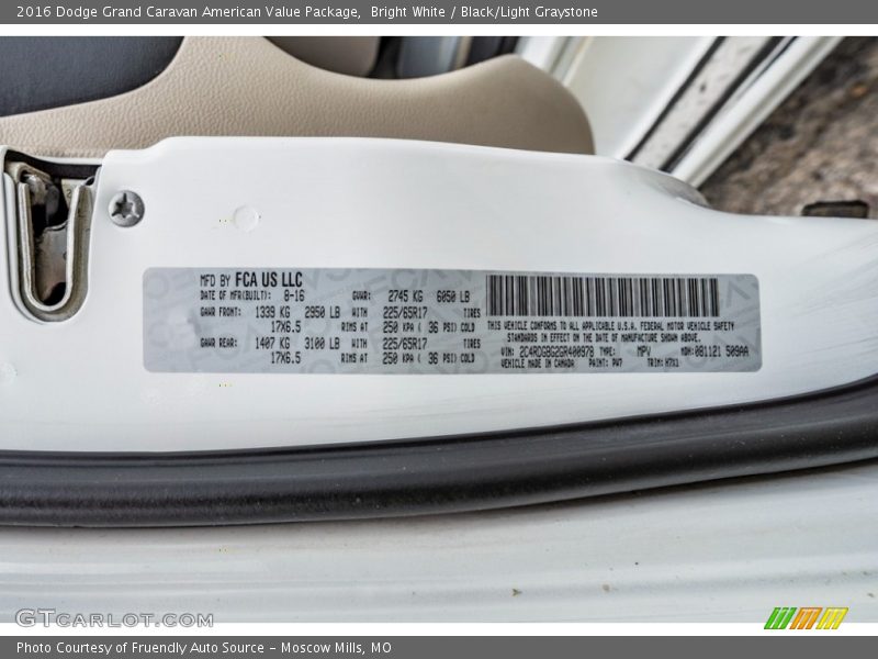 Bright White / Black/Light Graystone 2016 Dodge Grand Caravan American Value Package