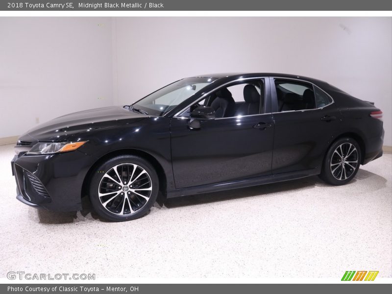 Midnight Black Metallic / Black 2018 Toyota Camry SE