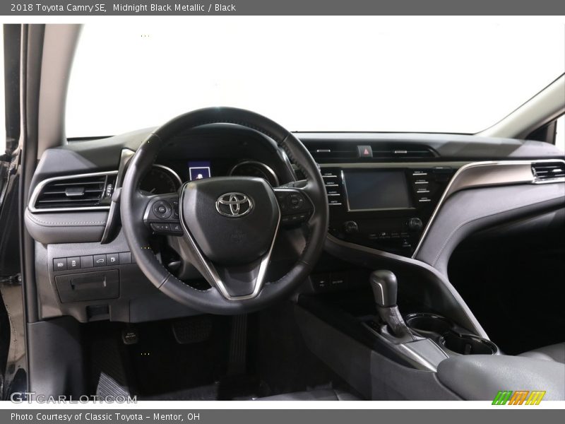 Midnight Black Metallic / Black 2018 Toyota Camry SE